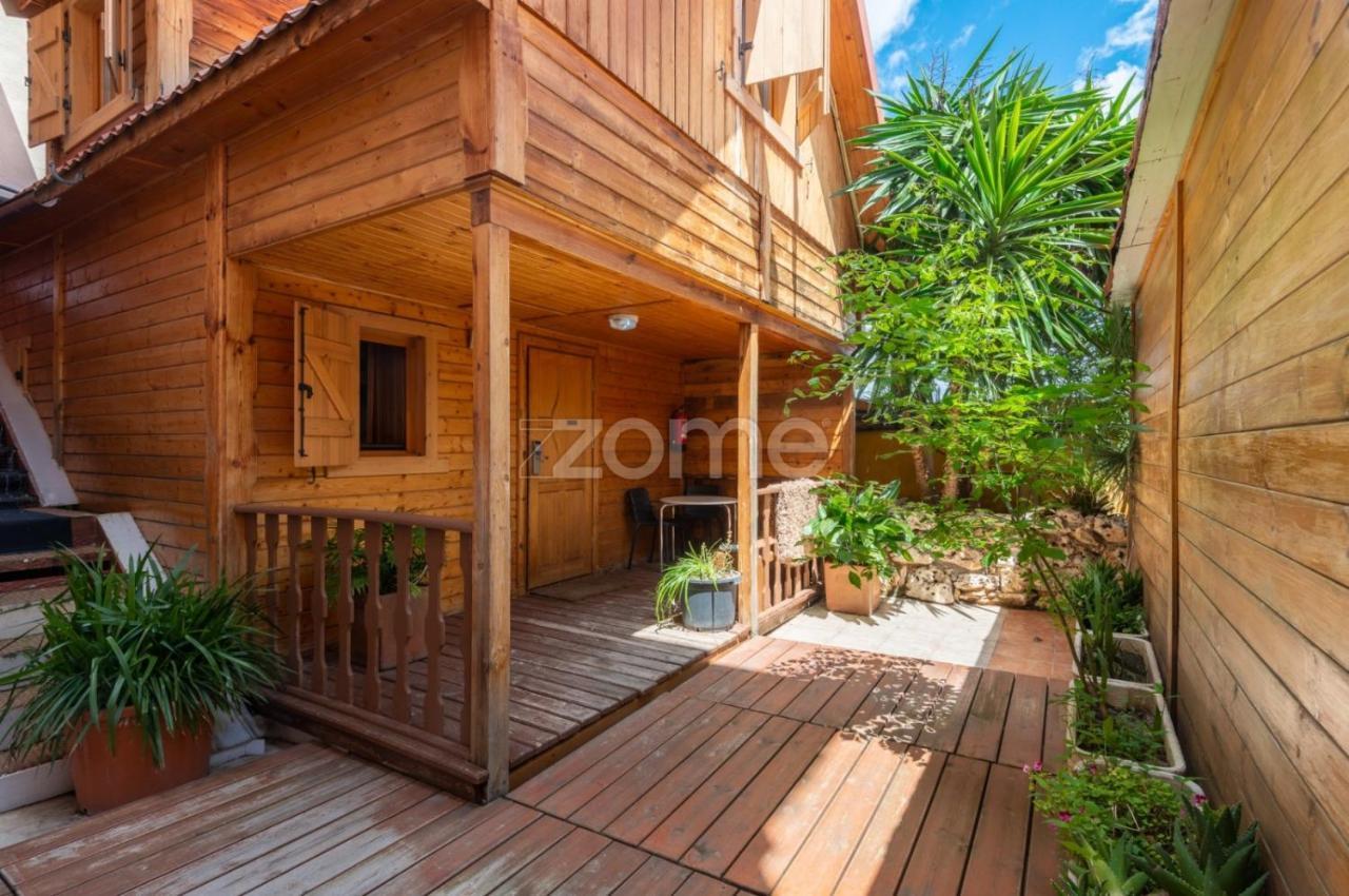 Tu Mansion Guest House นาวาลการ์เนโณ ภายนอก รูปภาพ