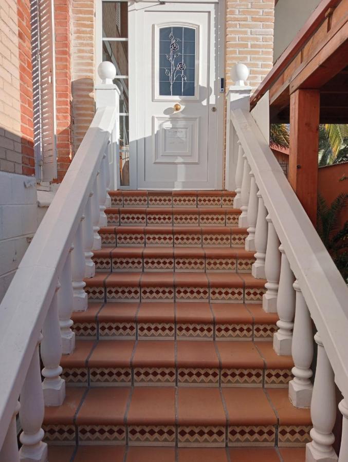 Tu Mansion Guest House นาวาลการ์เนโณ ภายนอก รูปภาพ