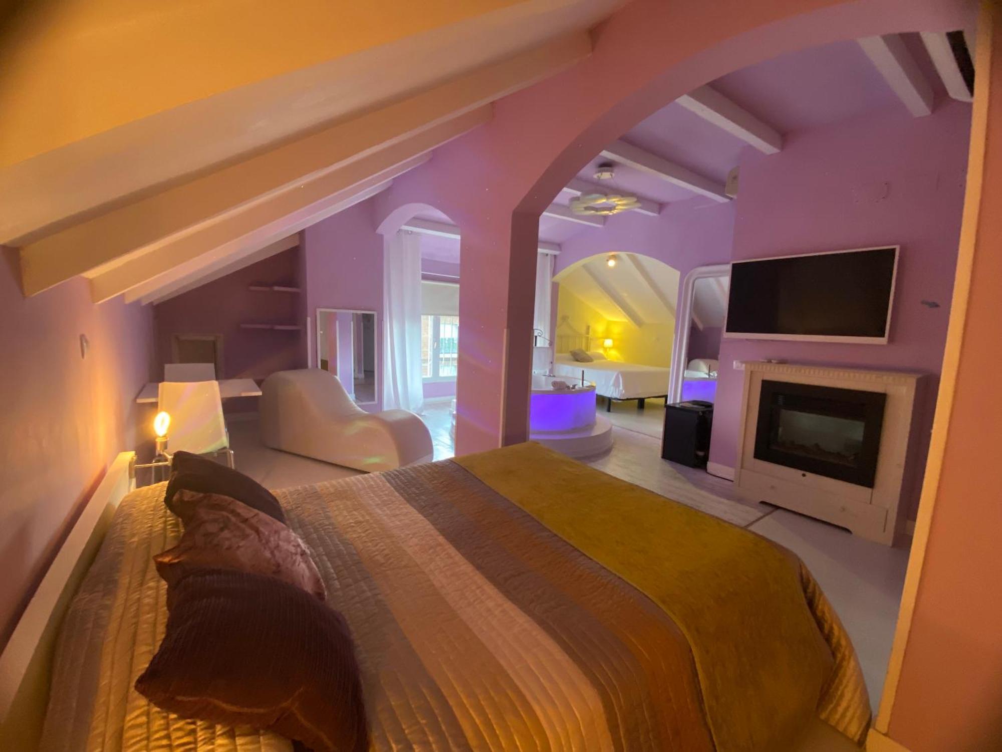 Tu Mansion Guest House นาวาลการ์เนโณ ภายนอก รูปภาพ